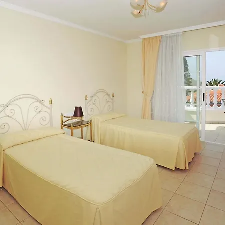 Madrina Villa